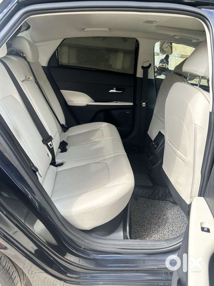 Hyundai Verna 1.5 Sx (o) Ivt, 2023, Petrol