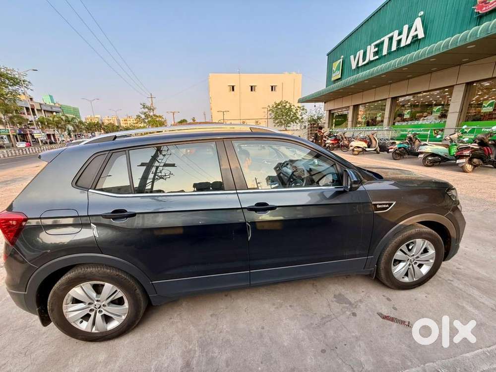 Skoda Petrol Manual 2023