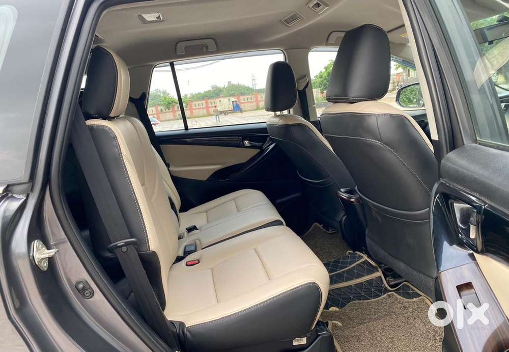 Toyota Innova Crysta Diesel 2021