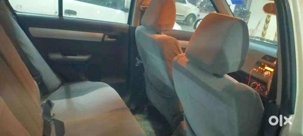 Maruti Suzuki Dzire 2011 Petrol 81980 Km Driven