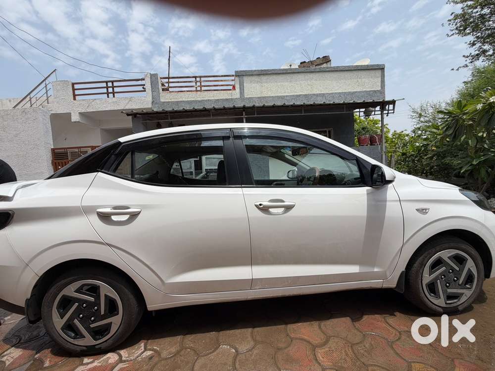 Hyundai Aura Petrol 2025