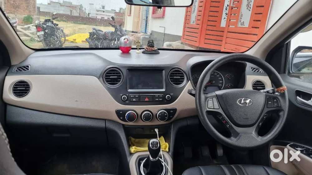 Hyundai Grand I10 2017 Petrol 65000 Km Driven
