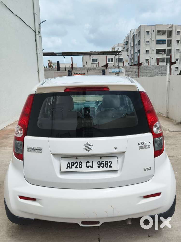 Maruti Suzuki Ritz Vxi, 2013, Petrol