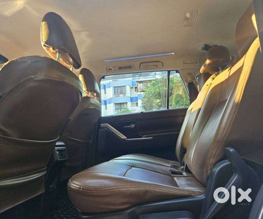 Toyota Innova Hycross 2.0 Vx Hybrid 8 Str, 2023, Petrol