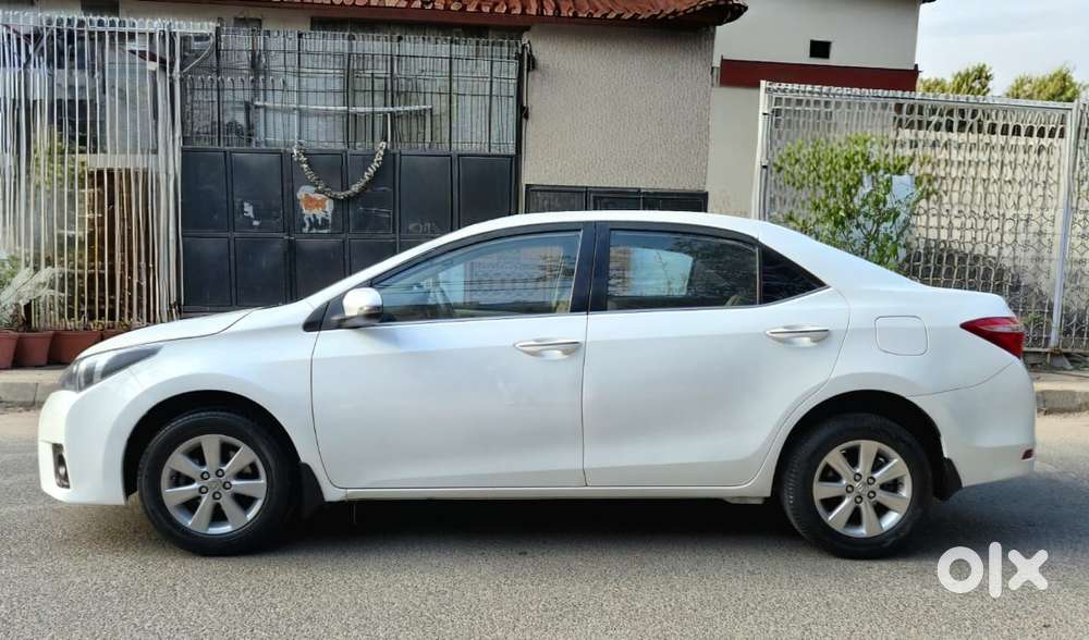 Toyota Corolla Altis 2013-2017 D-4d G, 2016, Diesel