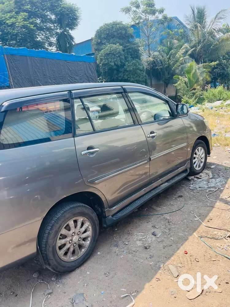 Toyota Innova Diesel 2012