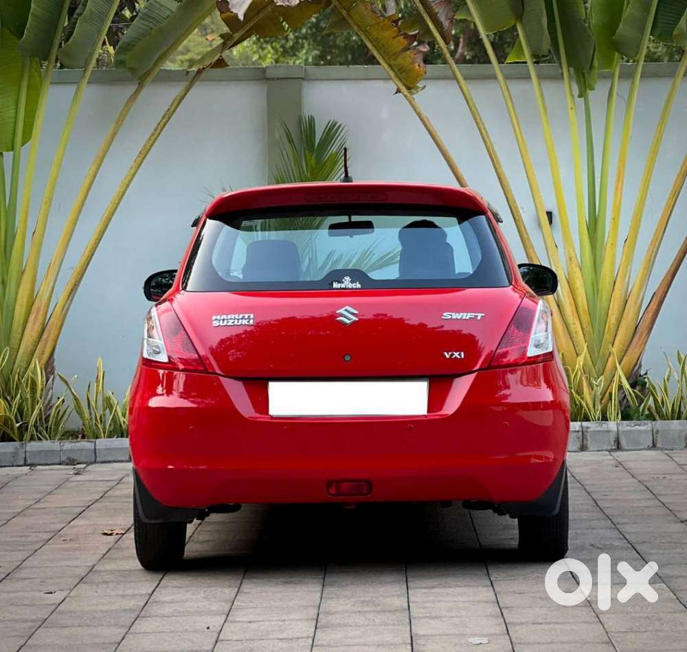 Maruti Suzuki Swift Vxi 1.2 Abs Bs-iv, 2015, Petrol