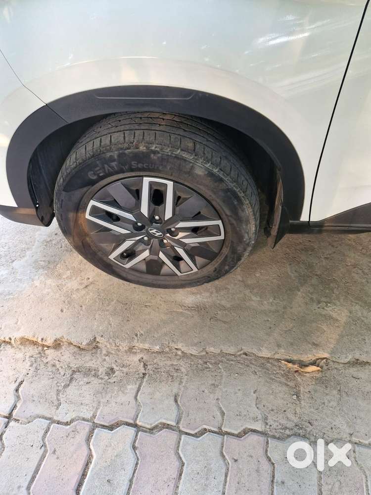 Hyundai Venue Petrol Automatic