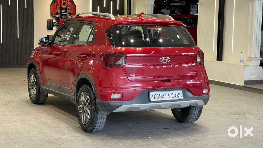 Hyundai Venue S Turbo, 2021, Petrol