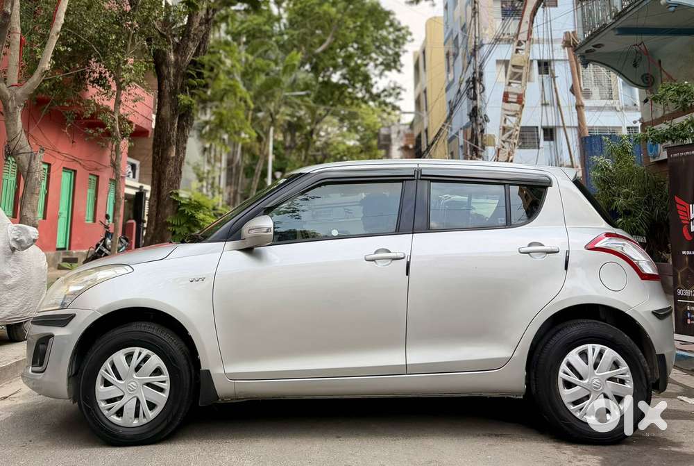 Maruti Suzuki Swift Vxi Optional, 2017, Petrol