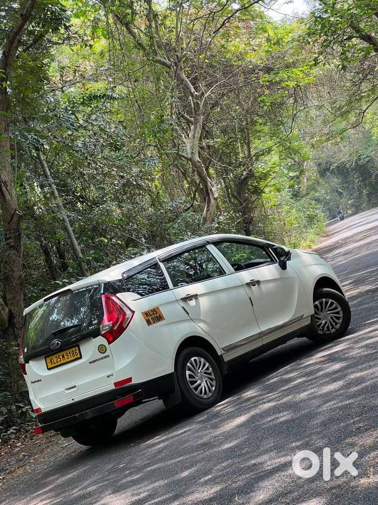 Mahindra Marazzo M4, 2019, Diesel