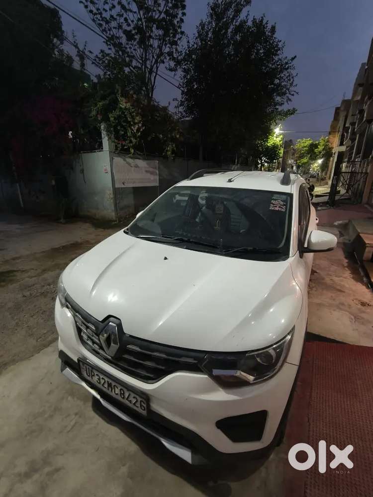 Renault Triber 2021 Petrol Good Condition.. First Lady Owner