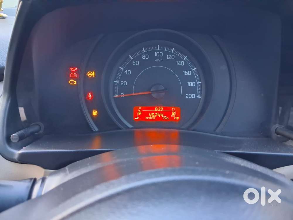 Maruti Suzuki Swift Dzire Vxi Optional, 2025, Petrol