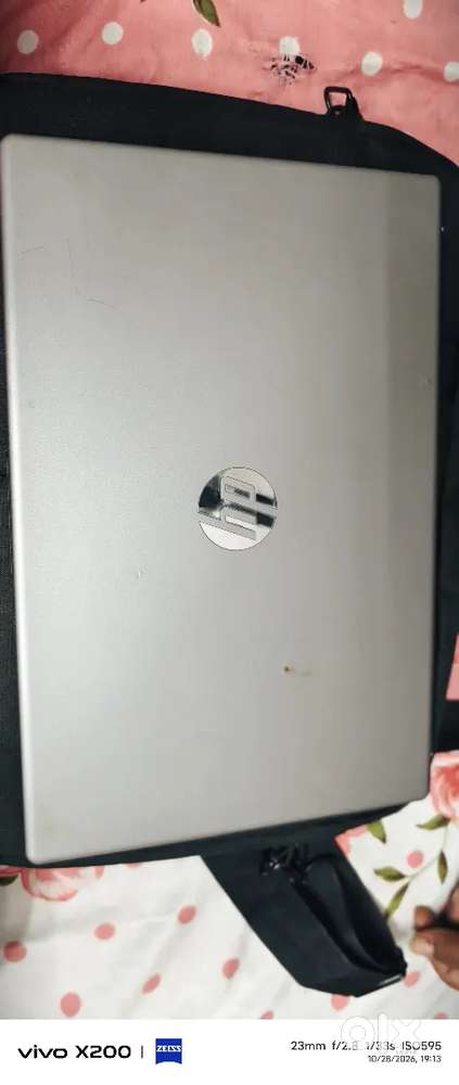 Hp laptop 6months old for sale