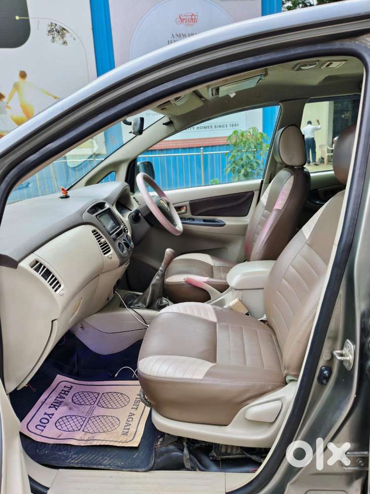 Toyota Innova 2004-2011 2.5 G4 Diesel 8-seater, 2010, Diesel