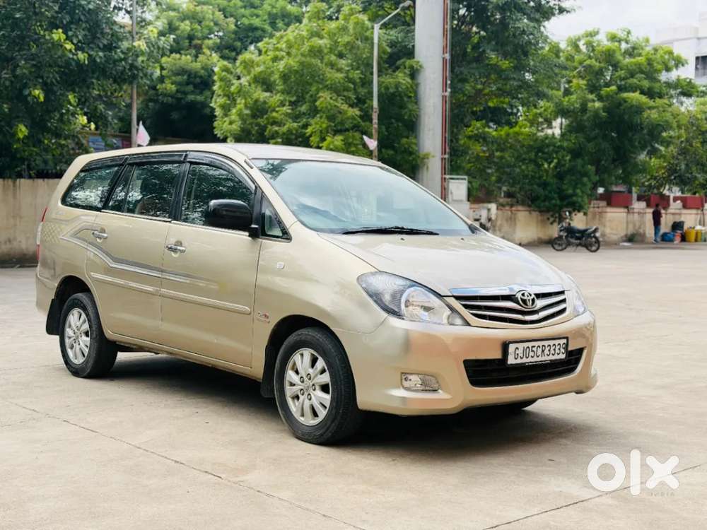 Toyota Innova 2.5 Vx 7 Seater Bs Iv, 2011, Diesel