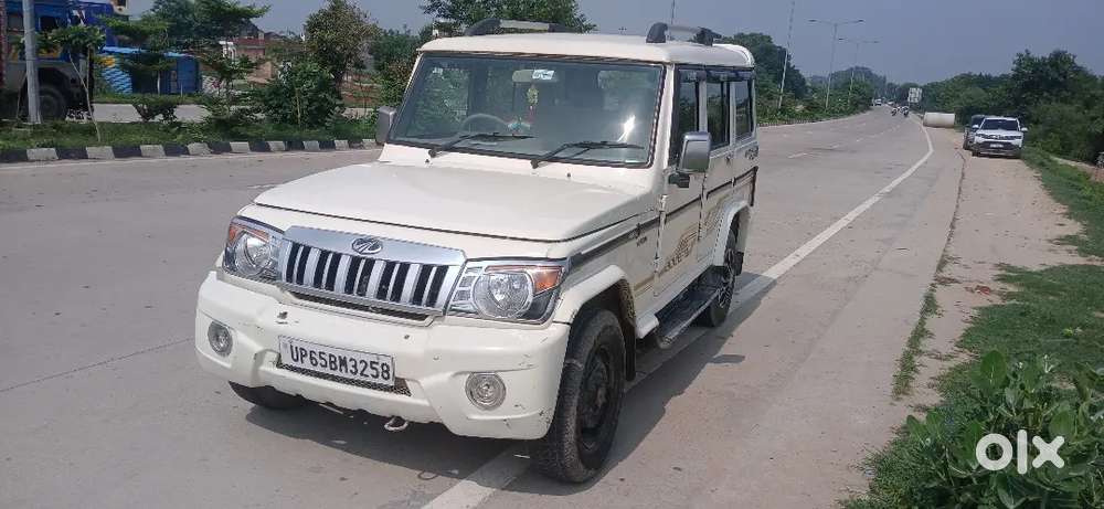 Mahindra Bolero Slx 2014 2027 जुलाई तक Insurence 1 Ownar गाड़ी में कोई