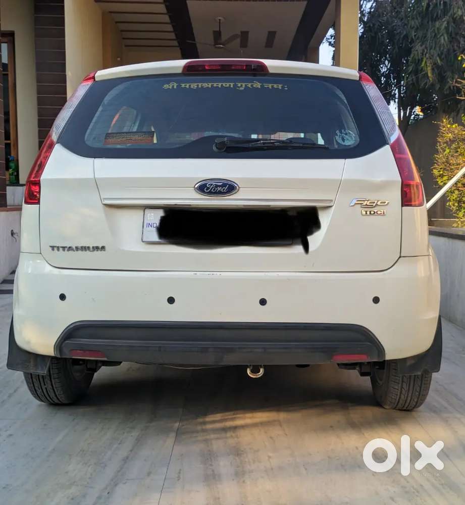 Ford Figo 2012 Diesel Only 90000 Km Driven