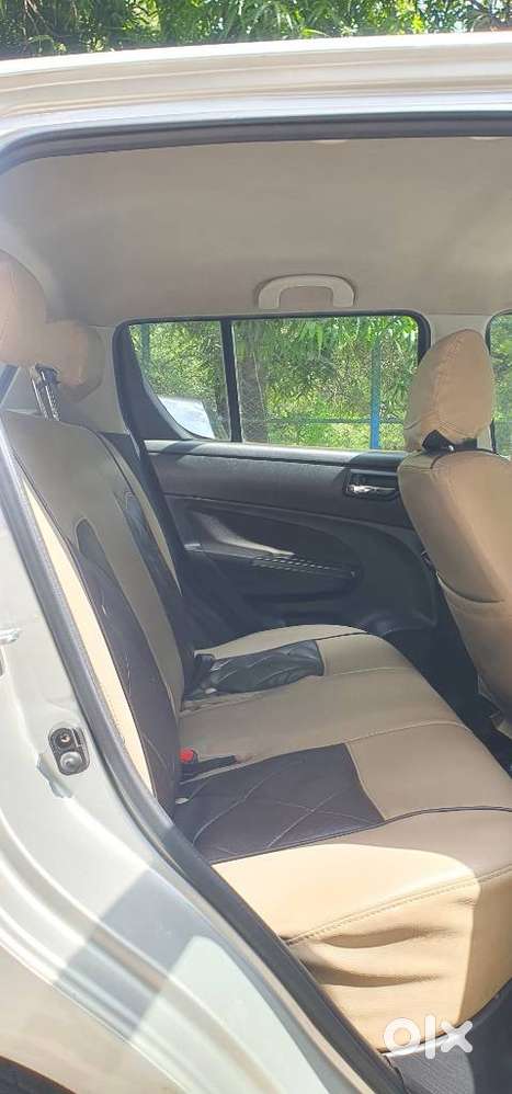 Maruti Suzuki Swift Zxi, 2011, Petrol