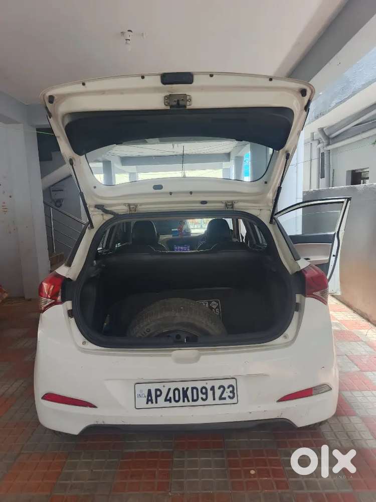 Hyundai Elite I20 2014 Petrol 94000 Km Driven