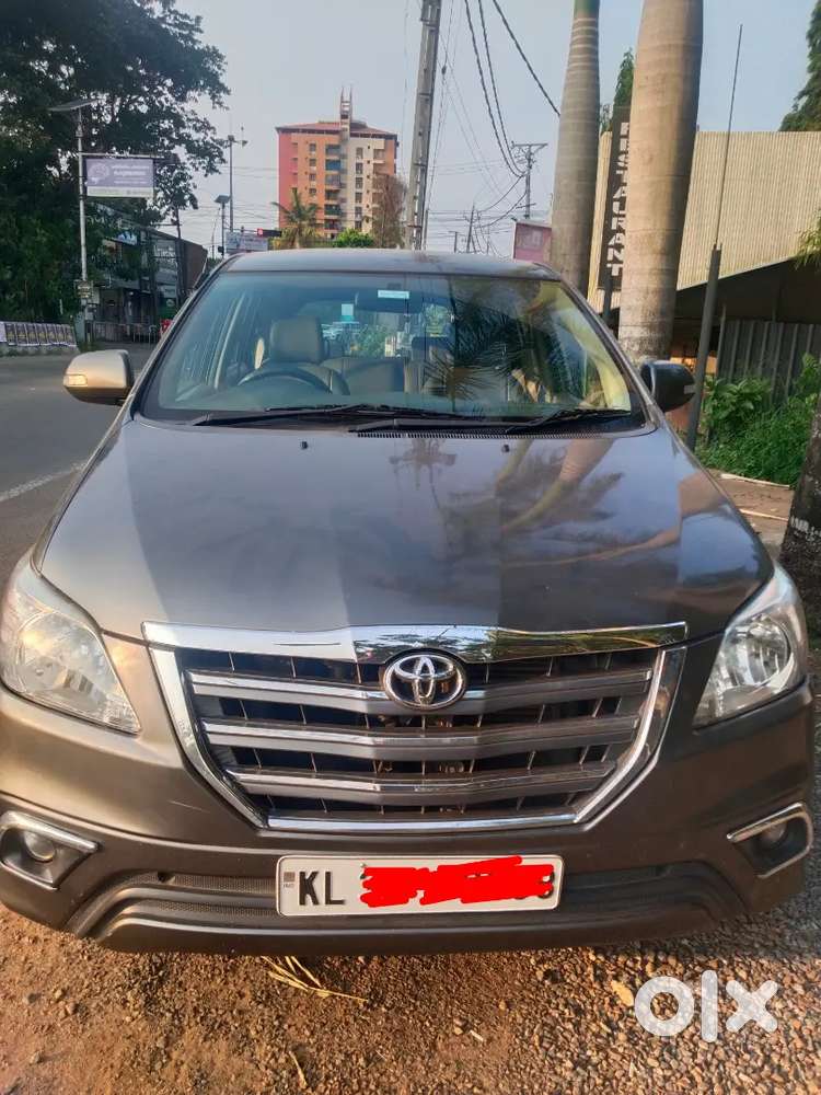 Toyota Innova 2013 Diesel 126000 Km Driven