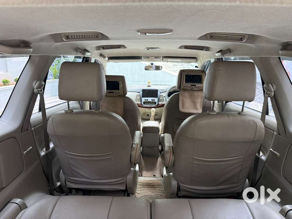 Toyota Innova 2013 Diesel Well Maintained
