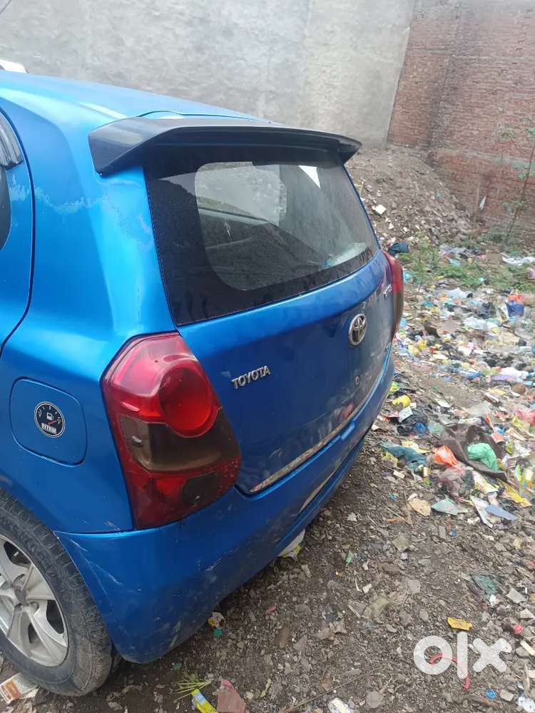 Toyota Etios Liva 2012 Petrol 80000 Km Driven