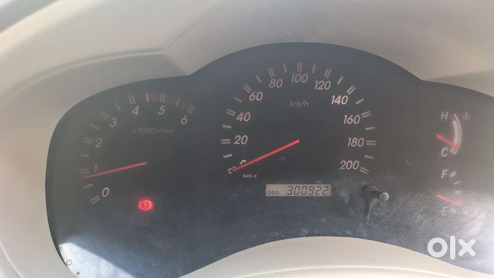 Toyota Innova 2004-2011 2.5 V Diesel 7-seater, 2010, Diesel
