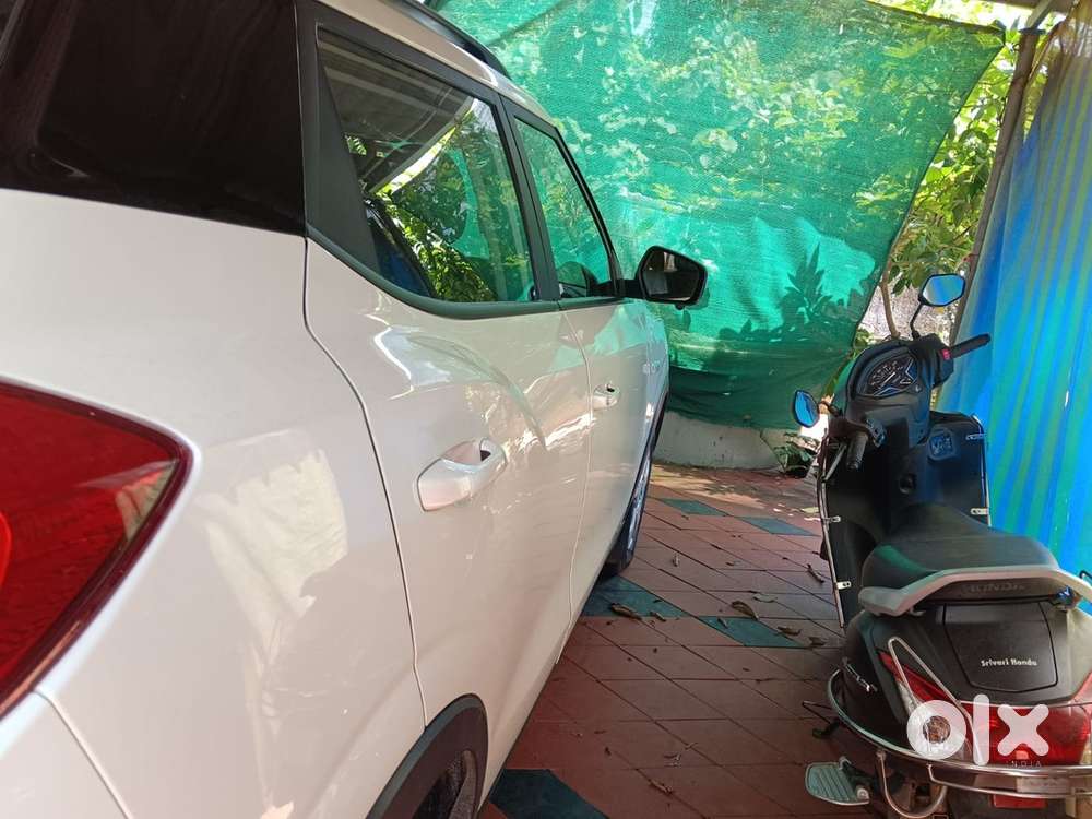 Mahindra Xuv300 2023 Petrol 12210 Km Driven