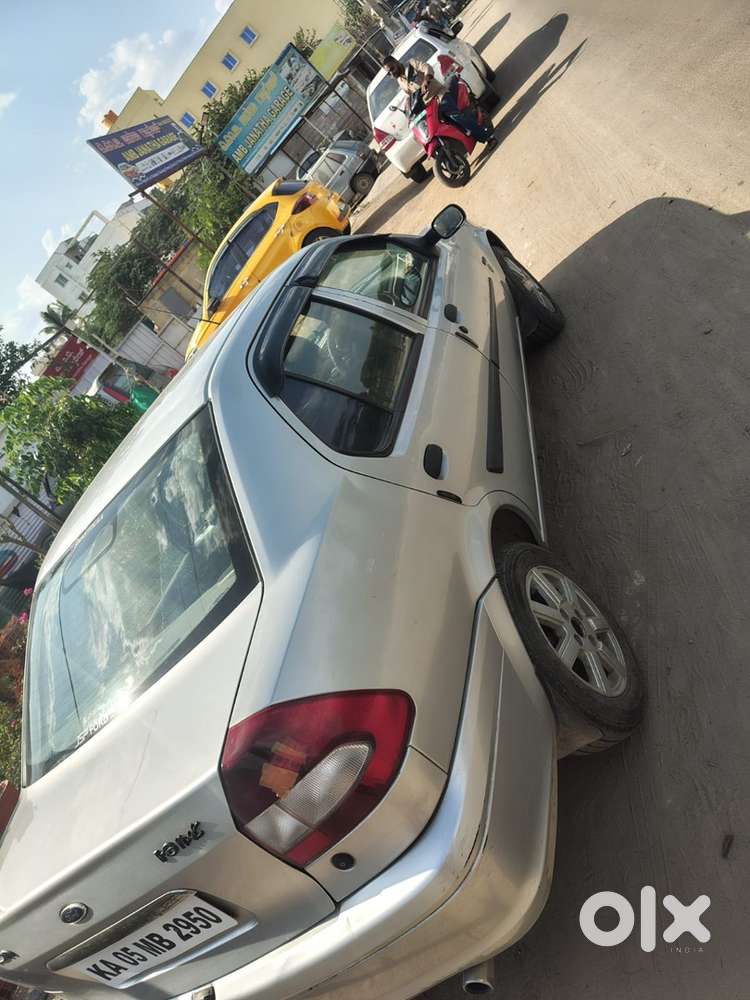 Ford Ikon 1.6 Petrol 2004