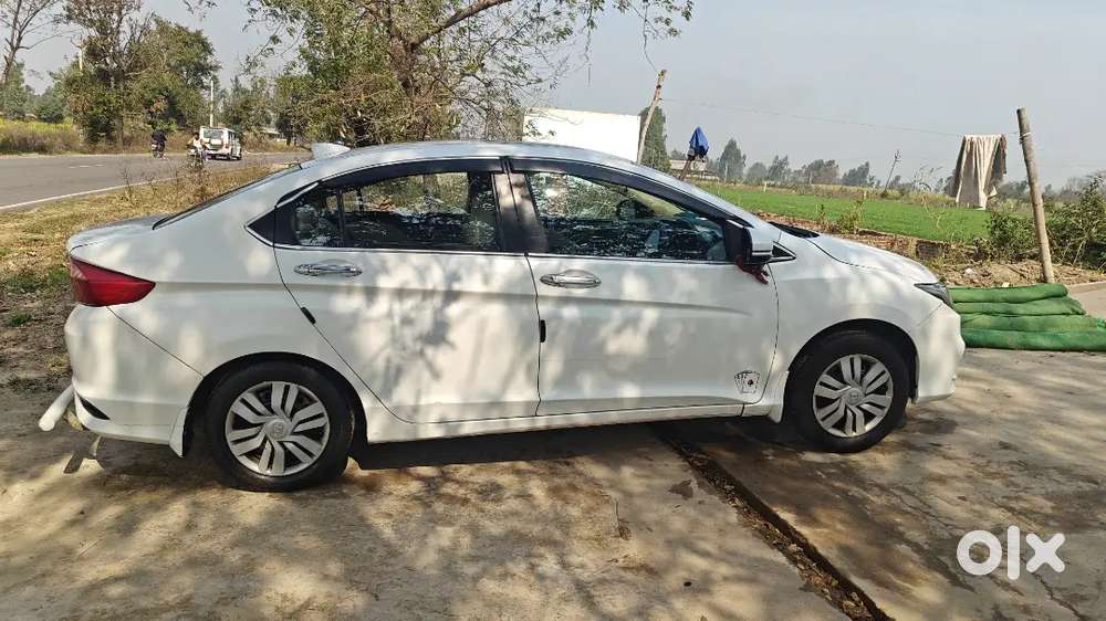 Honda City 2017 ( 2018 Registerd ) Petrol Well Maintained