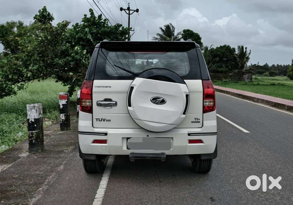 Mahindra Tuv 300 T8 Amt (automatic), 2016, Diesel