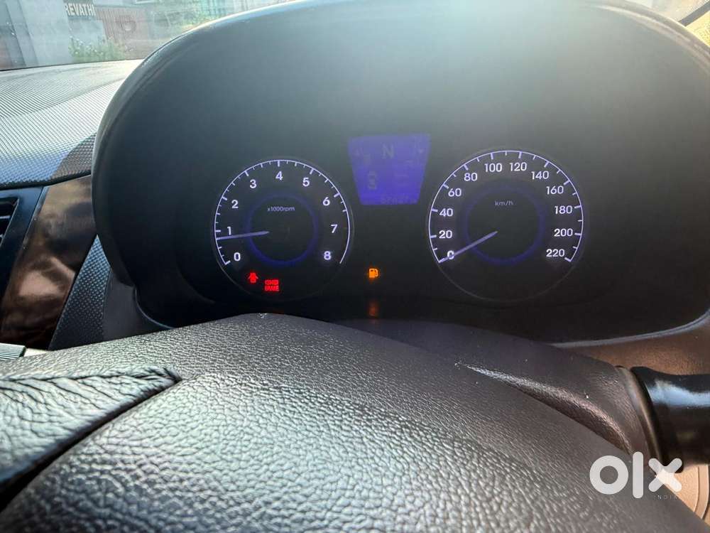 Hyundai Verna 1.6 Sx Vtvt (o) At, 2012, Petrol