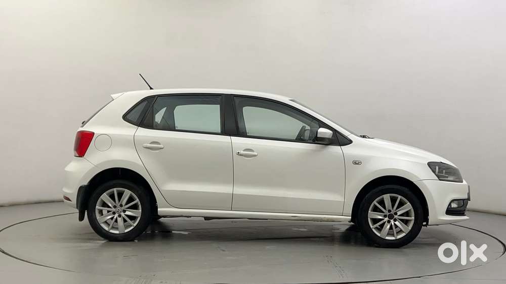 Volkswagen Polo Petrol Highline 1.2l, 2015, Petrol