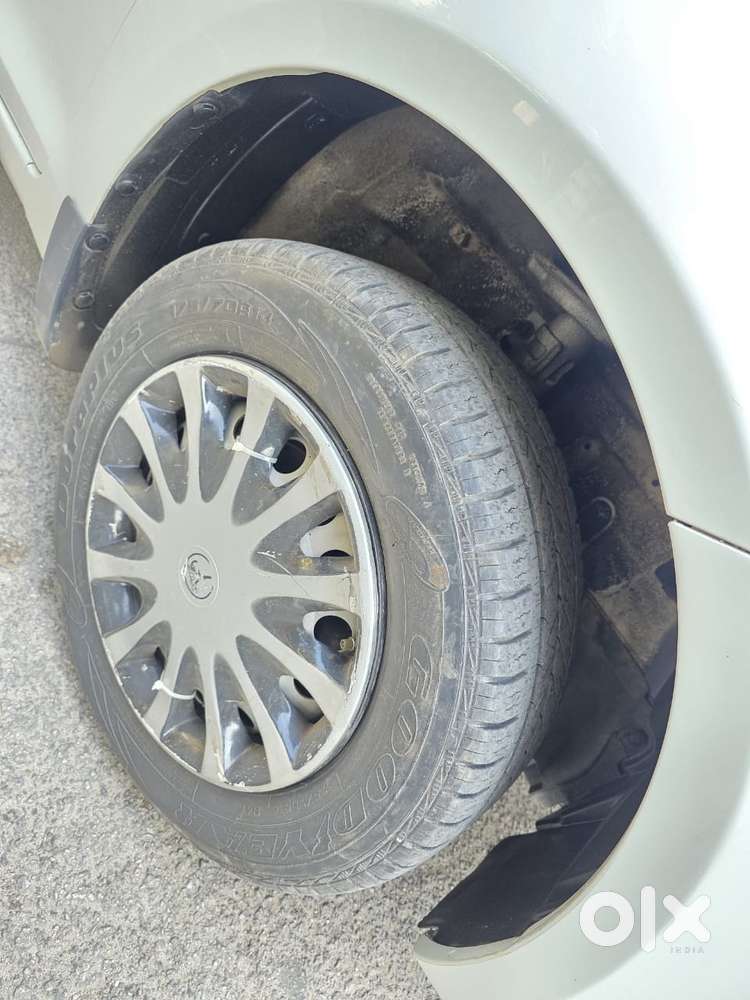 Maruti Suzuki Swift Lxi Option, 2015, Petrol