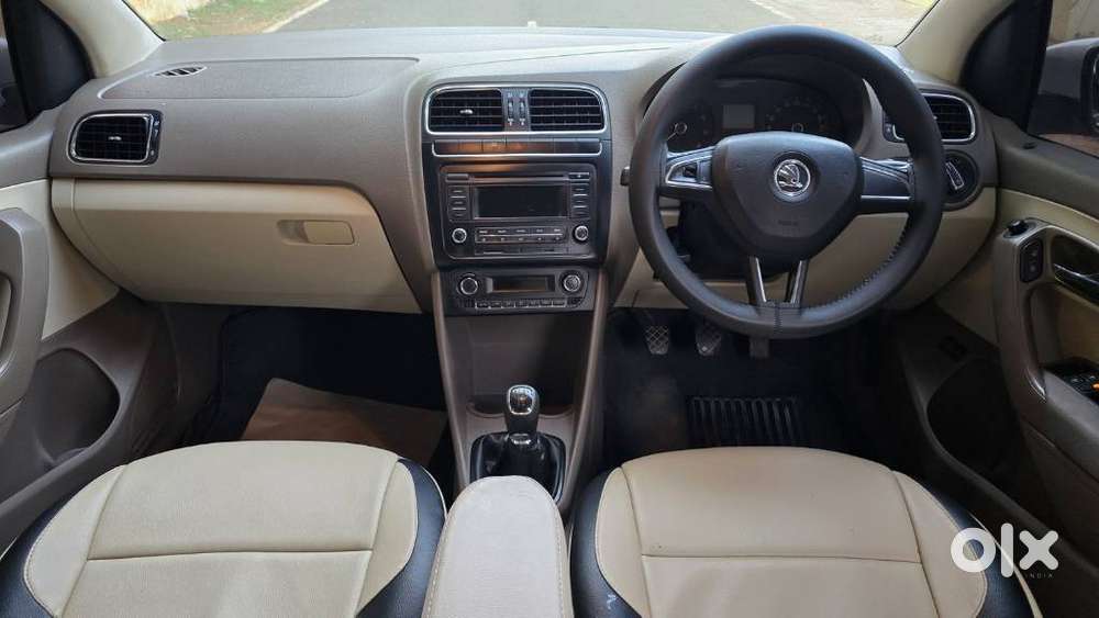 Skoda Rapid 1.6 Mpi Elegance, 2014, Petrol