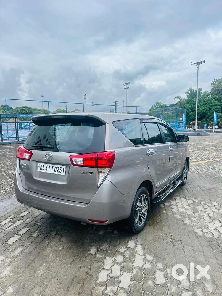 Toyota Innova Crysta 2.4 Gx Limited Edition 7 Str, 2022, Diesel