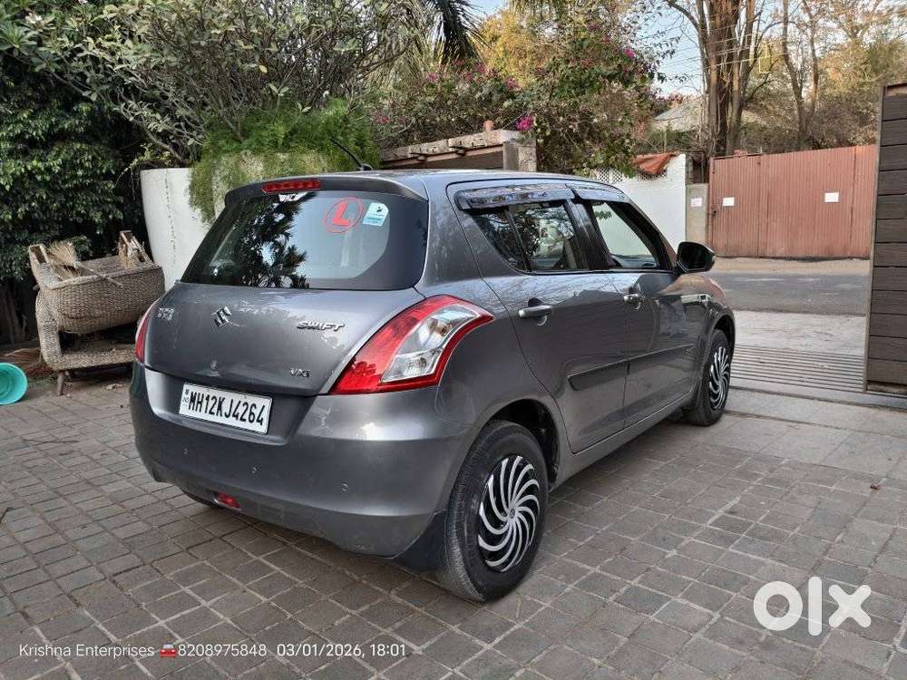 Maruti Suzuki Swift Vxi + Manual, 2013, Petrol