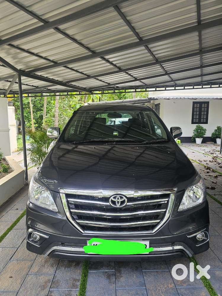 Toyota Innova 2.5 G (diesel) 8 Seater, 2015, Diesel