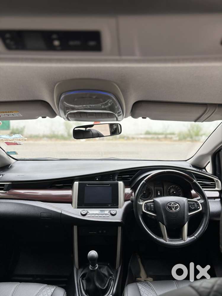 Toyota Innova Crysta 2.4 V 8 Str, 2018, Diesel