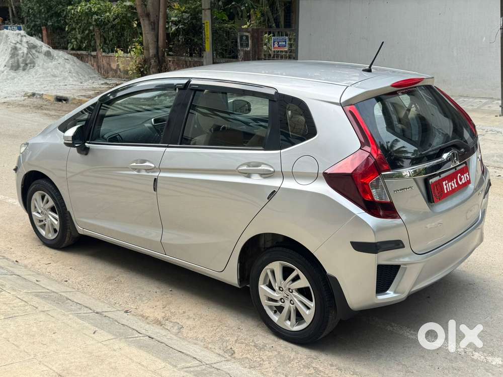 Honda Jazz V Cvt, 2017, Petrol