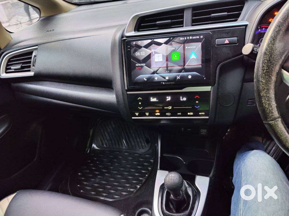 Honda Jazz V Mt Privilege, 2017, Petrol