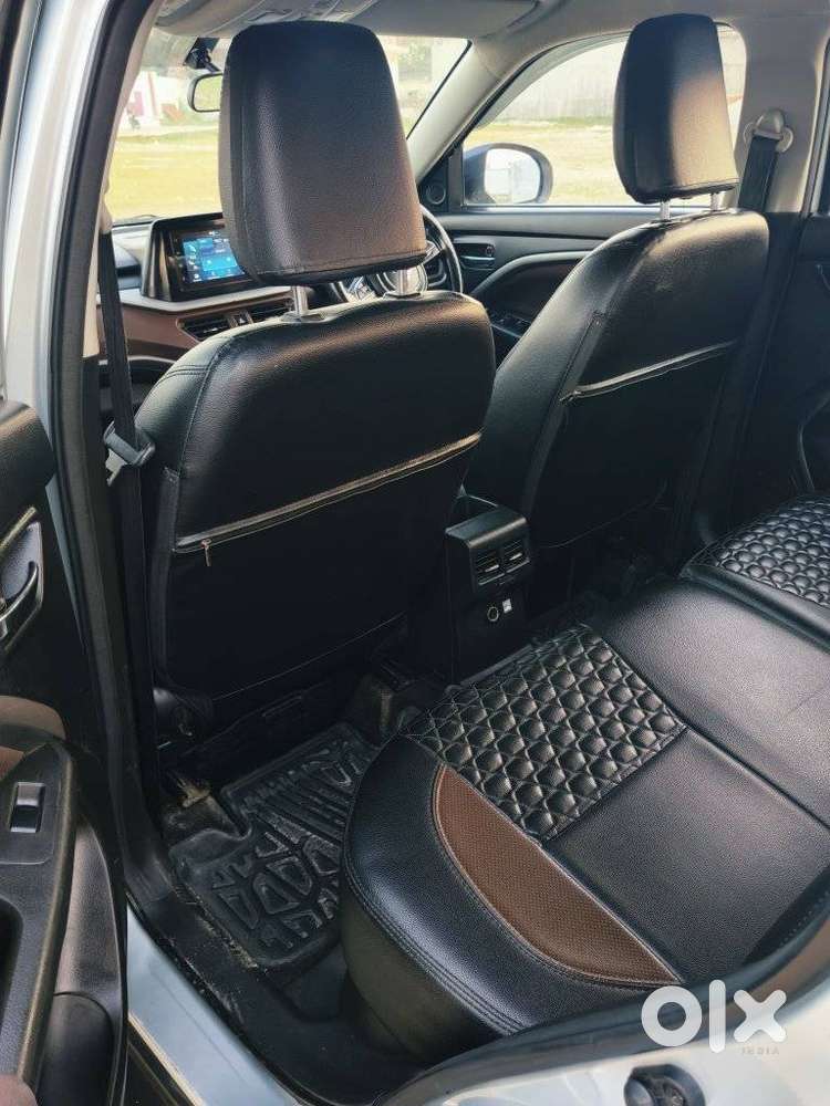 Maruti Suzuki Brezza 1.5 Zxi Smart Hybrid, 2022, Petrol