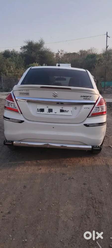Swift Dezire 2015