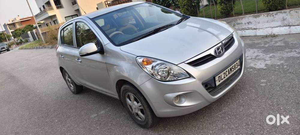 Hyundai I20 Sportz 1.2 Bs-iv, 2011, Petrol