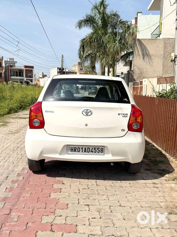 Toyota Etios Liva V Sp*, 2011, Petrol