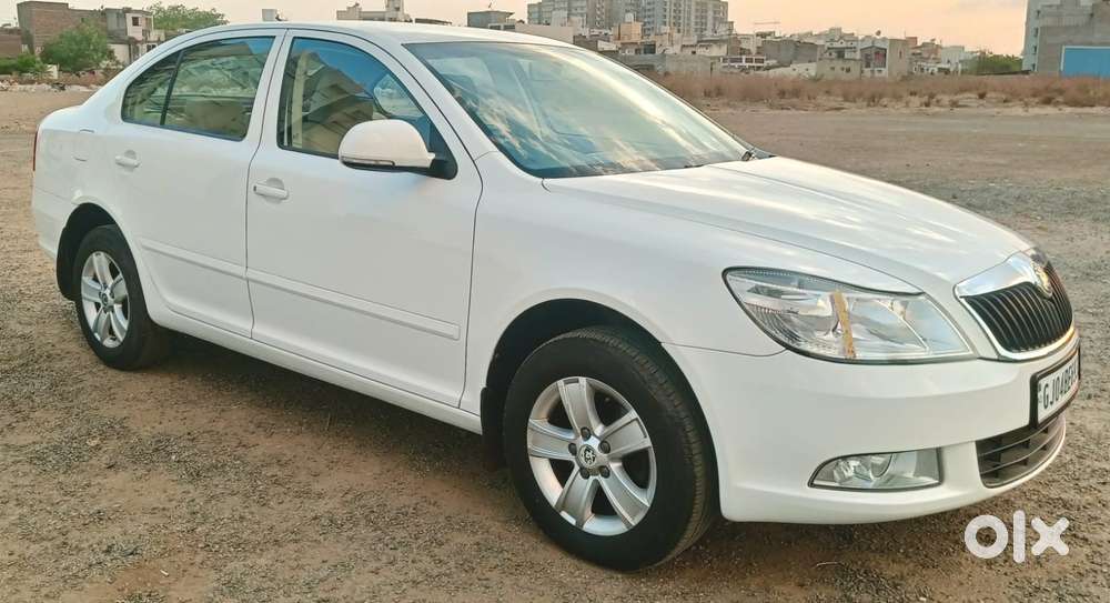 Skoda Laura 1.9 Tdi Mt Elegance, 2012, Diesel