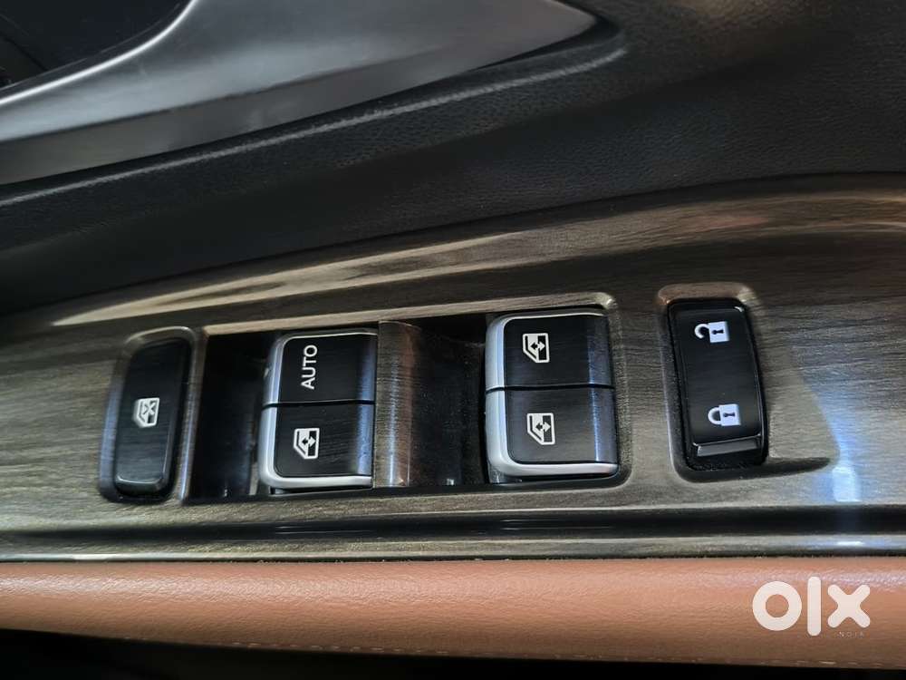 Mg Hector Plus Savvy Pro 1.5 Turbo Petrol Cvt 7 Str, 2023, Petrol