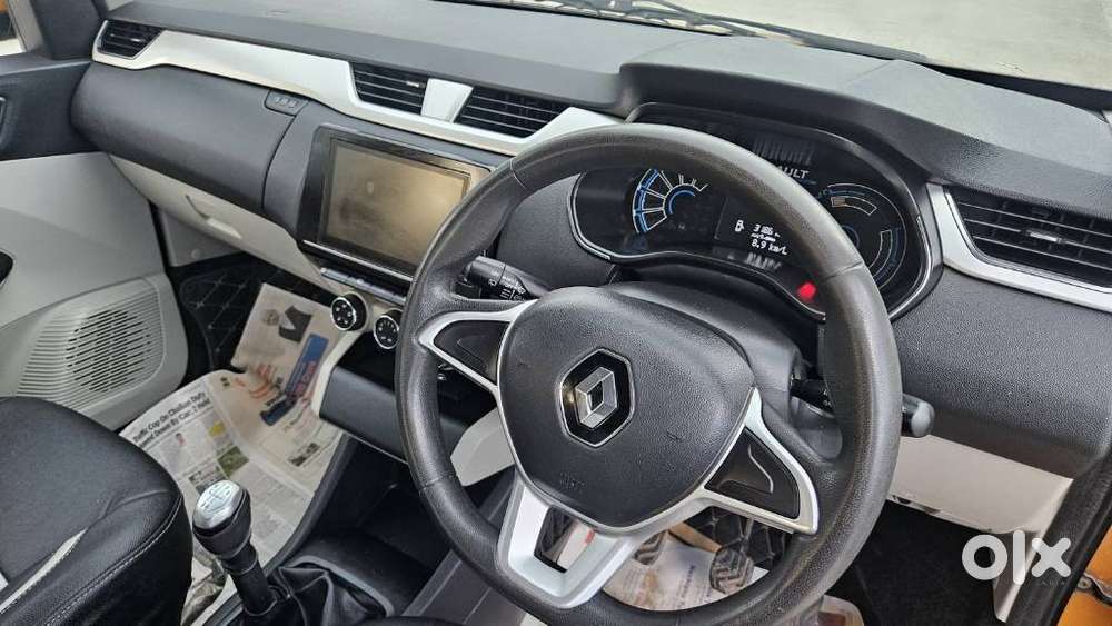 Renault Triber Rxz, 2020, Petrol
