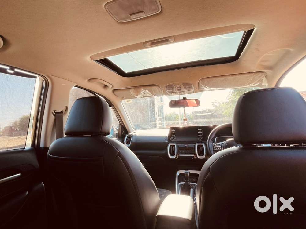 Kia Sonet 2025 Petrol Well Maintained